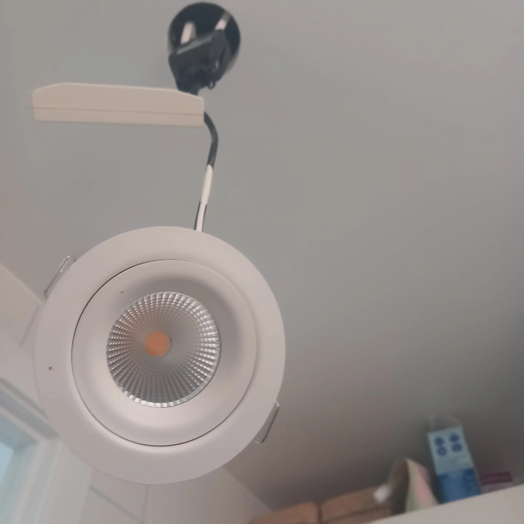Infälld spotlight i taket